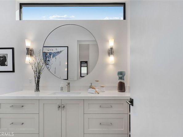 3011 Ocean Front Walk, Venice CA 90291