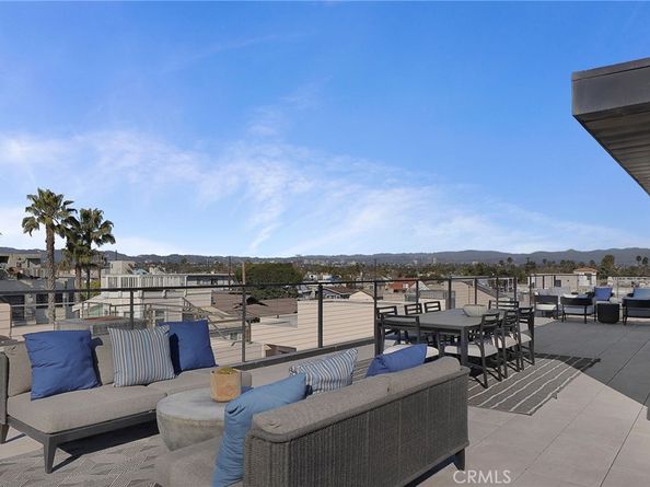 3011 Ocean Front Walk, Venice CA 90291