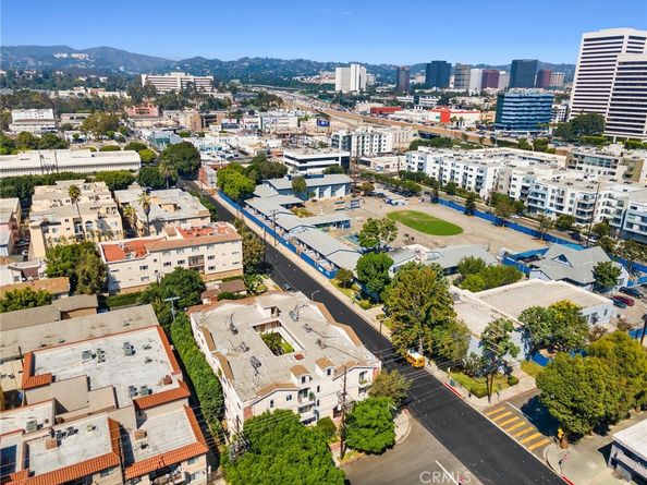 11337 Nebraska Avenue 305, Los Angeles CA 90025