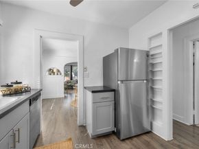 4416 8th Avenue, Los Angeles CA 90043