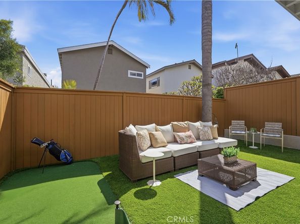 1530 Steinhart Avenue, Redondo Beach CA 90278