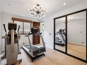 215 S Poinsettia Avenue, Manhattan Beach CA 90266