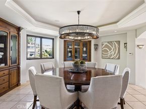 215 S Poinsettia Avenue, Manhattan Beach CA 90266