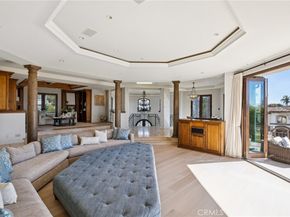 215 S Poinsettia Avenue, Manhattan Beach CA 90266