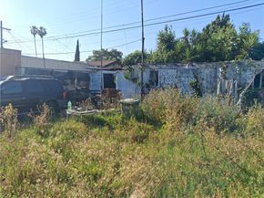 243 E 79, Los Angeles CA 90003