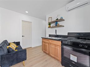 11863 S Avalon Boulevard, Los Angeles CA 90061