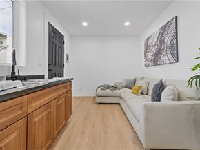 11863 S Avalon Boulevard, Los Angeles CA 90061