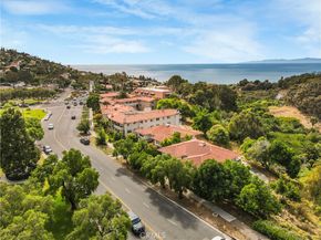 229 Palos Verdes Dr W, Palos Verdes Estates CA 90274