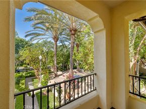 32 Perennial, Irvine CA 92603