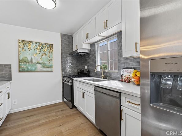 1960 Chariton Street, Los Angeles CA 90034
