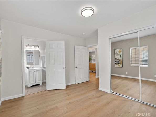 1960 Chariton Street, Los Angeles CA 90034