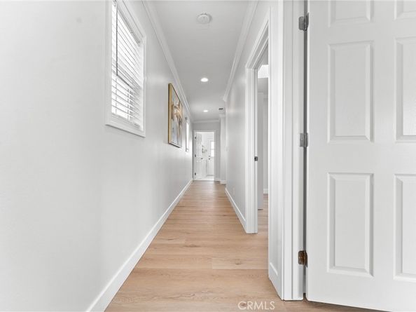1960 Chariton Street, Los Angeles CA 90034