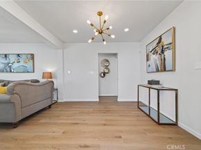 1960 Chariton Street, Los Angeles CA 90034