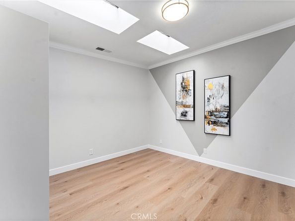 1960 Chariton Street, Los Angeles CA 90034