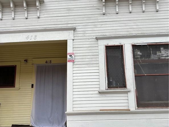 418 E 40th Place, Los Angeles CA 90011
