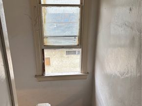 418 E 40th Place, Los Angeles CA 90011