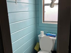 418 E 40th Place, Los Angeles CA 90011