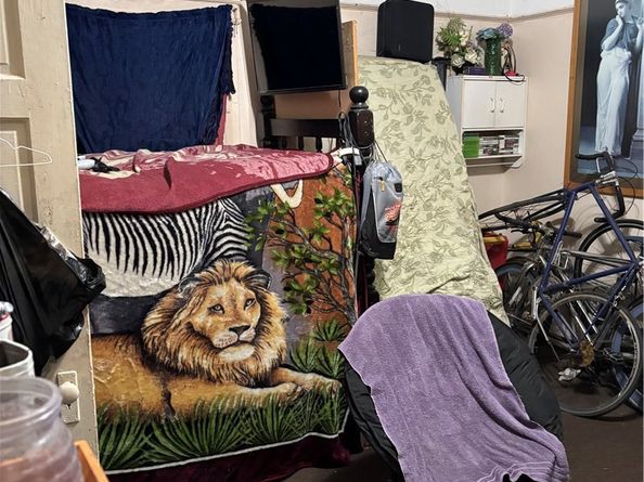 418 E 40th Place, Los Angeles CA 90011