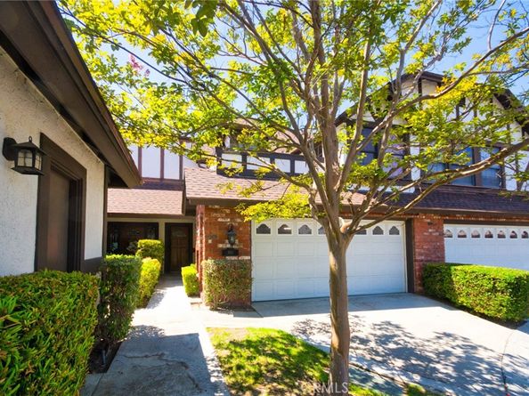 950 S Rim Crest Drive, Anaheim Hills CA 92807