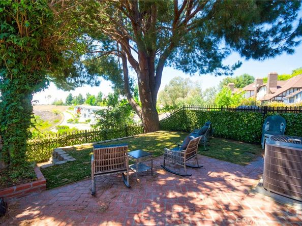 950 S Rim Crest Drive, Anaheim Hills CA 92807