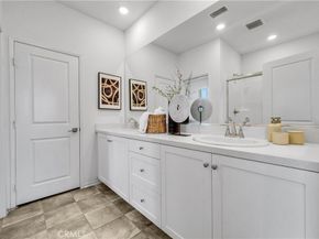 5584 Kate Way 10, Fontana CA 92336