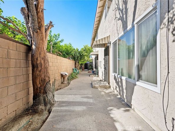 2020 W 23rd Street 18, Long Beach CA 90810