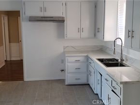 2915 W 95th, Inglewood CA 90305