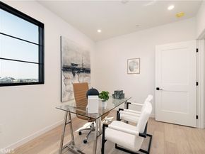 1333 S Orange Grove Avenue 205, Los Angeles CA 90019