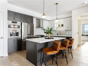 1333 S Orange Grove Avenue 205, Los Angeles CA 90019