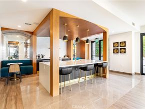 1333 S Orange Grove Avenue 205, Los Angeles CA 90019