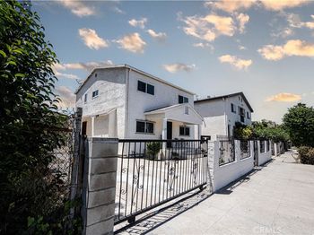 935 N Kingsley Drive