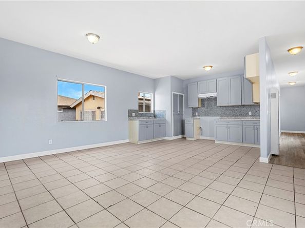 10406 Avalon Boulevard, Los Angeles CA 90003