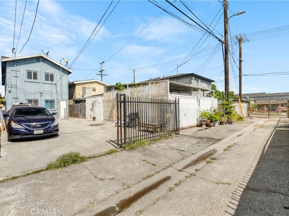 10406 Avalon Boulevard, Los Angeles CA 90003