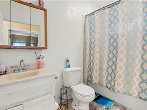 10406 Avalon Boulevard, Los Angeles CA 90003