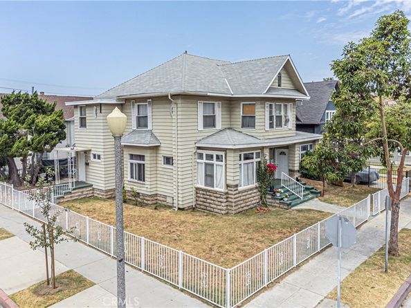 405 W 9th Street, Long Beach CA 90813