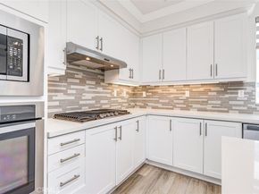 150 Stellar, Irvine CA 92618