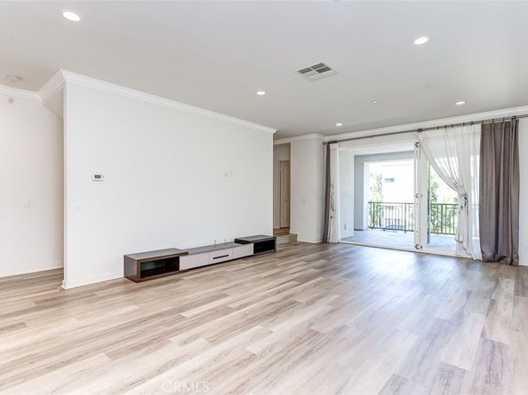 150 Stellar, Irvine CA 92618