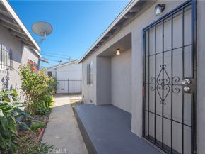 11010 Willowbrook Avenue, Los Angeles CA 90059