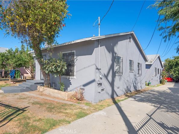 11010 Willowbrook Avenue, Los Angeles CA 90059