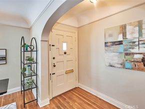 6669 De Longpre Avenue, Los Angeles CA 90028