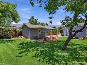1993 N Marengo Avenue, Pasadena CA 91103