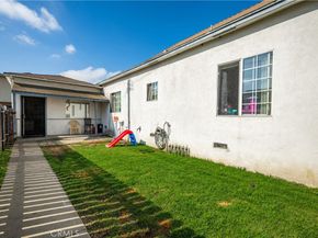 9722 Walnut Street, Bellflower CA 90706