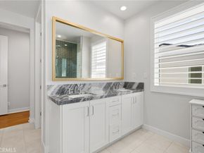 200 Newton, Lake Forest CA 92630