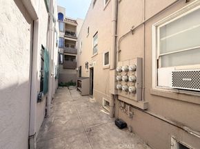 463 W 6th, Long Beach CA 90802
