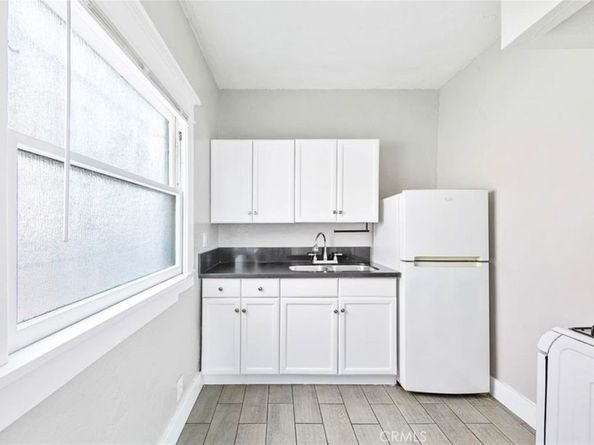 463 W 6th, Long Beach CA 90802