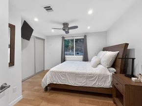 1655 N Beverly Glen, Los Angeles CA 90077