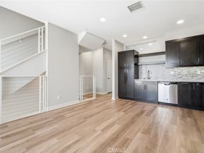 639 Channel Way, Costa Mesa CA 92627