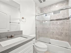 4816 Saturn, Los Angeles CA 90019