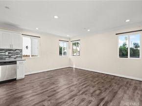 4816 Saturn, Los Angeles CA 90019