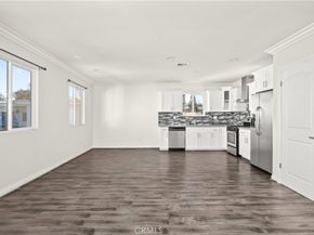 4816 Saturn, Los Angeles CA 90019